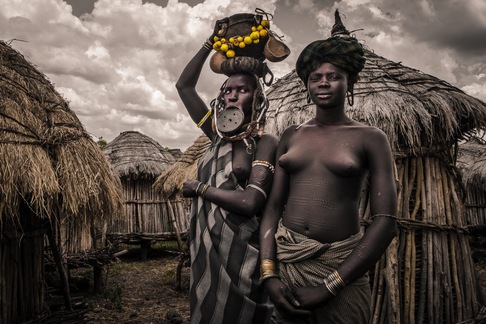 Enrico Madini | Donne Mursi