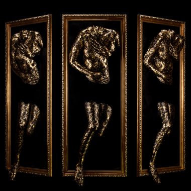 Artur Kalinski | IN A BATHTUB