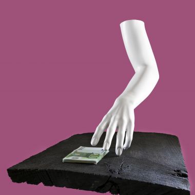 Giulio Giustini | Money