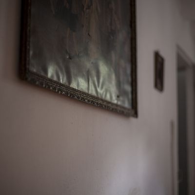 Sonia Lenzi | Archeologie familiari / In salotto