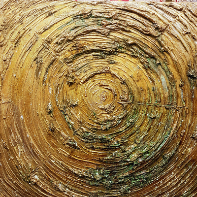  | Gold cutting wood