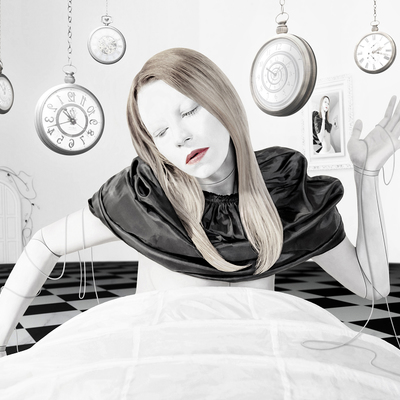  | &rdquo;Alice, Life is what you decide - Time Suspended&rdquo;