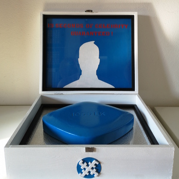iospazio | BLUE PILL BOX